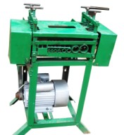 Double double knife type steering gear